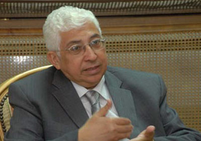 الدكتور يحيى كشك محافظ أسيوط